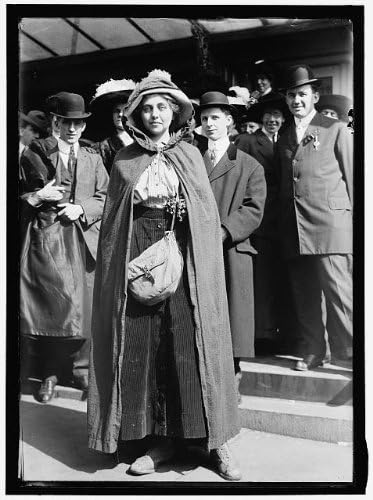 Phoebe Hawn as suffrage hiker